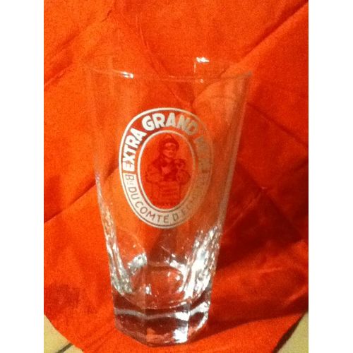 Superbe Verre  Bire Ancien , 25 Cl, Fond pais Et Octogonal. Extra Grand'mere