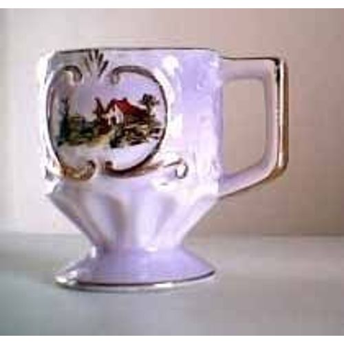 Tasse Ancienne Dore  L'or - Motif Champtre - Origine Portugal