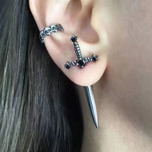 Temu Platform Pinduoduo Boucles D'oreilles New Gothic Sword Boucles D'oreilles Gothic Dagger - Black Black Diamond
