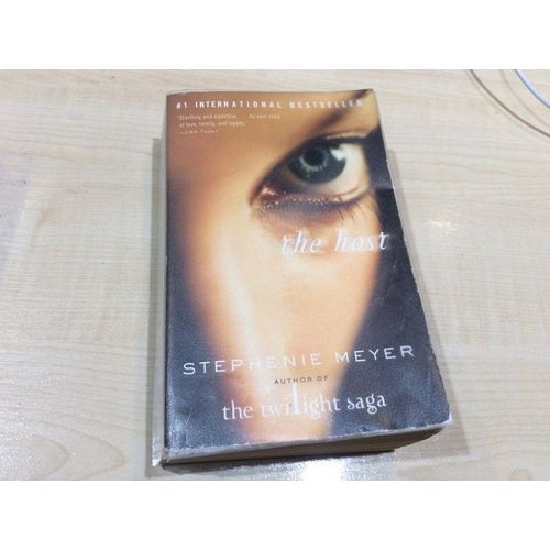 The Host   de Stephenie Meyer  Format Poche 