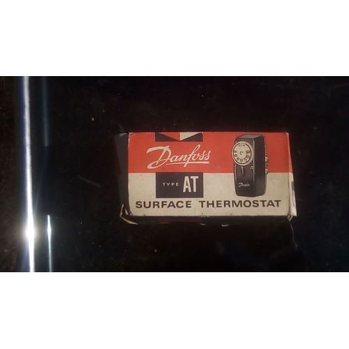 Thermostat d'applique TYPE AT Danfoss