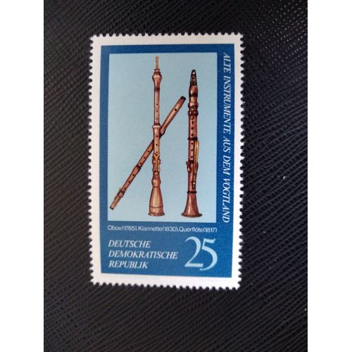 Timbre Allemagne / Rda Yt 1902 Instruments De Musique Anciens. Instruments  Vent 1977 ( 140306 )