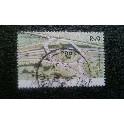 Timbre Mauritius ( Mi 948 ) 2002 Dveloppement Routier
