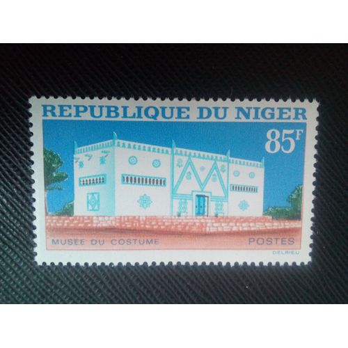 Timbre Niger Y T 133 Muse Du Costume 1963 ( 061206 )*