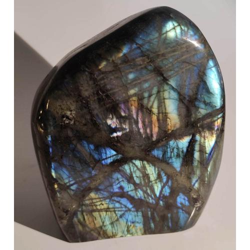 Totem Labradorite - 2,15 Kg. - 16 Cm. Madagascar