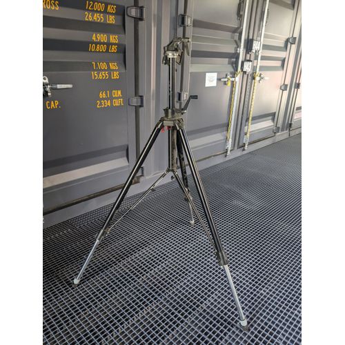 Trpied Manfrotto 058