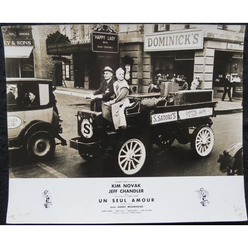 Un Seul Amour - Film 1957 De George Sidney Avec Kim Novak, Jeff Chandler - 1 Photo Originale D'exploitation De Cinma - Petite Affiche De 23,5x29 Cm - Voiture Ancienne
