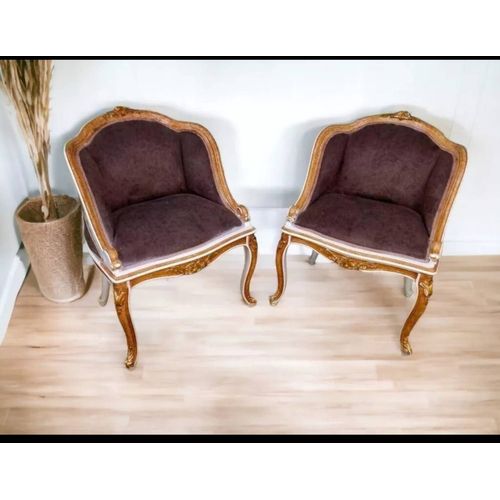 Une Paire De Fauteuils Louis Xv Marron Et Dor En Bois DHtre, Daim Luxueux
