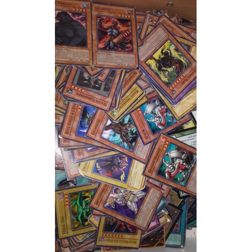 Vend 300 carte yu gi oh Cartes de jeux Rakuten