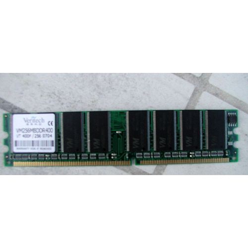 Veritech VM256MBDDR400-CL2.5 - Mmoire  256 Mo DDR SDRAM