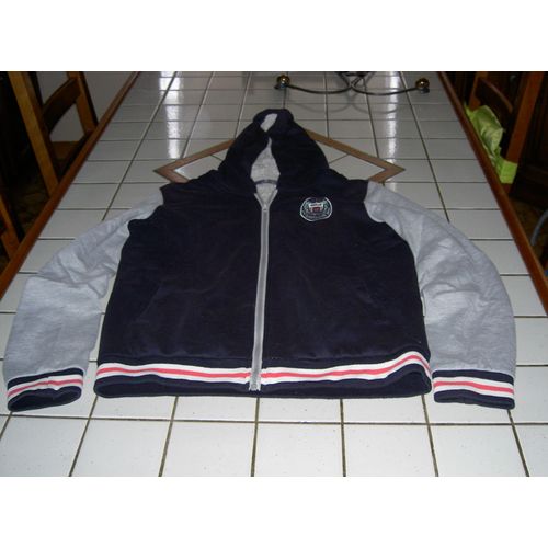 Veste Double Manches Longues Avec Capuche Cache-Cache Bleue Fonce Et Grise Modle Funny Lady Avec cusson Enjoy 1985 Intrieur Gris Fonc