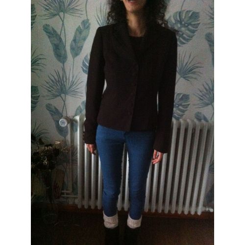 Veste Marron Promod Taille 38. Double. Polyester. Doublure Actate. Fermeture Par 6 Boutons. Longueur Totale (Sans Le Col) : 56 Cm Environ.