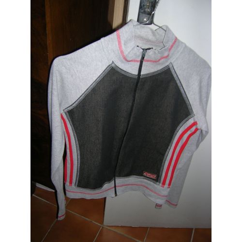 Veste So Good Taille 3 Coton 51% Polyester 46% Spandex 3%.