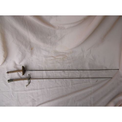 Ww1/Prewar Lot De 2 Fleurets Anciens Escrime Pour L'Entrainement Diffrents Modle 19 E Sicle/20 E