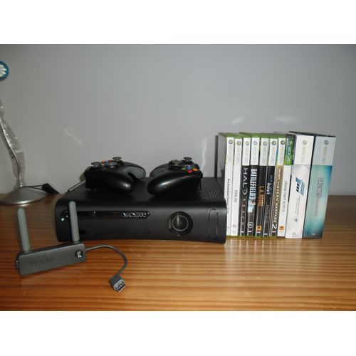 Xbox 360 lite 120 Go + 11 Jeux + 2 Manettes Microsoft + Double Antenne Wifi Microsoft