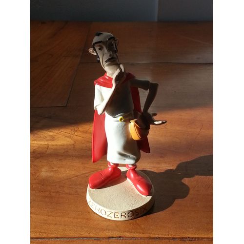 Zerozerosix, L'espion Romain - Figurine En Rsine 15 Cm Avec Fiche Atlas