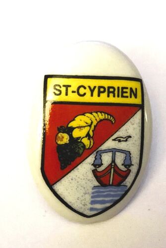 Pins Villes St Cyprien 66 Pyrenees Orientales/ Blason Armoiries / En Porcelaine