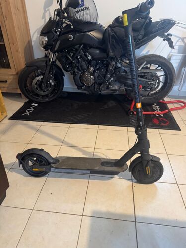 Xiaomi Mi Electric Scooter Ess