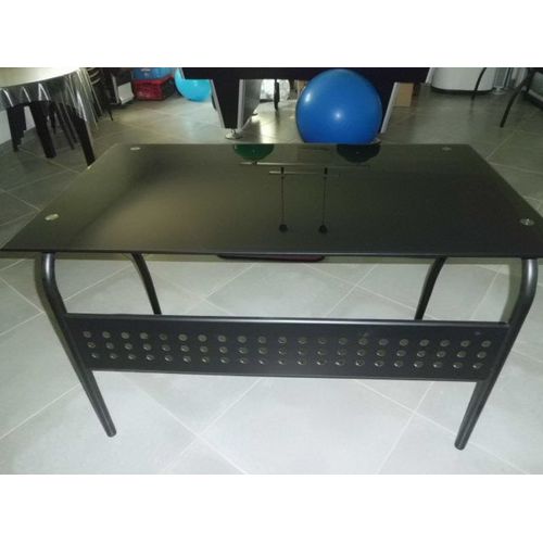 Bureau En Verre