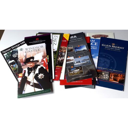 Collection De 17 Dépliants Touristiques De Lieux À Visiter En Angleterre Et Ecosse (Chateaux, Jardins, Musées, Distillerie, Restaurant, Village Et Iles Pittoresques Etc...)