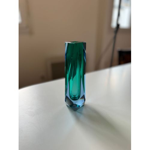 Vase moyen "Diamant" bleu canard par Flavio Poli Seguso 80's