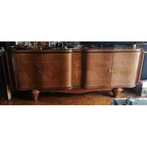 A vendre ancien meubles salon en bois tables avec tiroir. vitrine. et un bahut.