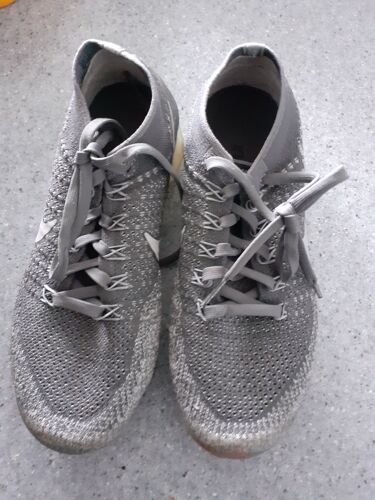 Basket "Nike" Vapormax Grise "P- 38,5" Homme