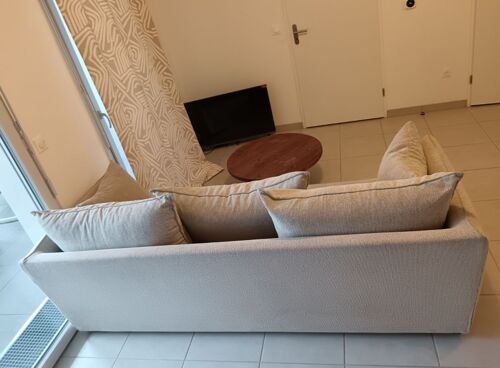 Canapé droit beige 4 places