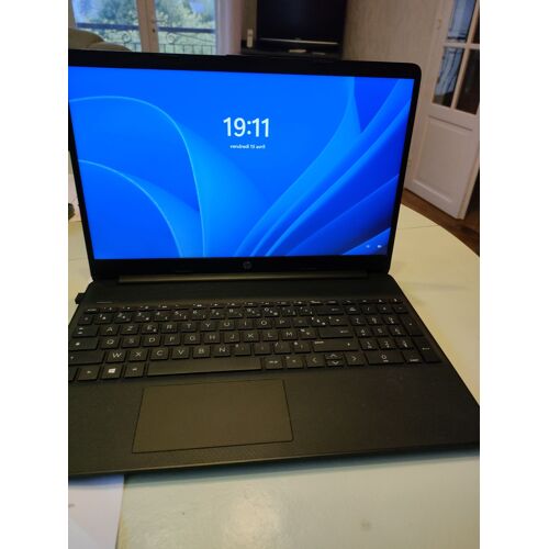 HP 15 1003 h2 - 15" AMD Athlon Silver 3050U - 2.3 Ghz - Ram 12 Go - DD 256 Go