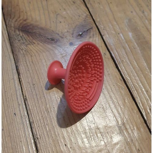 Outil Silicone Pour Nettoyer Pinceaux De Maquillage Nocibé 