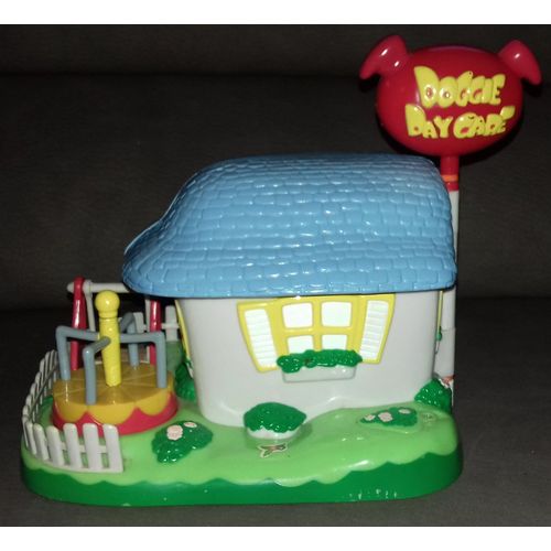 Clinique Pour Chien Snubbies Dog