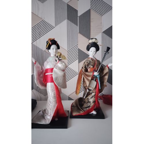 statue (s) geishas