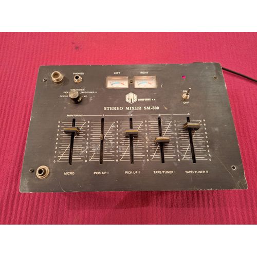 table de mixage EUROPSONIC SM-500