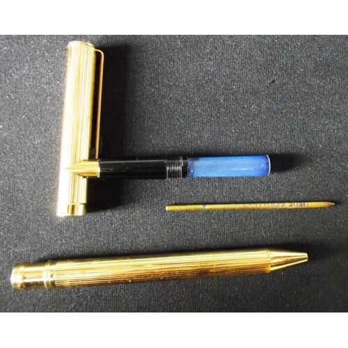 Stylo Plume Et Bille En Métal Doré (Usus Germany Inscrit Sur La Mine Bille)