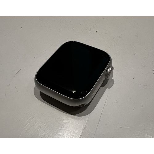 Apple Watch Séries 9 Avec Gps + Cellular Et Un Boîtier En Aluminium Argent De 41 Mm