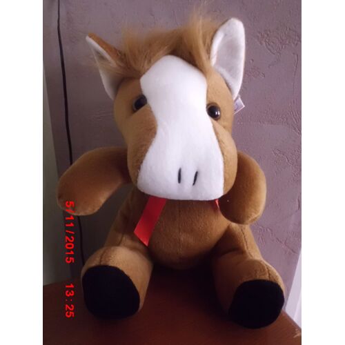 Cheval Marron Et Ecru Ostoy