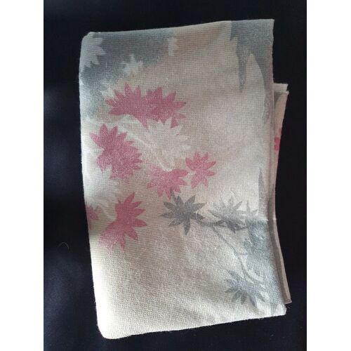 Coupon Intissé Gris, Beige Et Rose