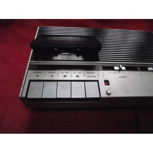 Lecteur cassettes et enregistreur vintage modèle  Sm 500 SCHNEIDER Made In France.