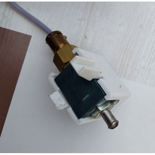 Machine À Café Electrovanne avec connecteur OLAB 4055131587 ELECTROLUX ELM 5000 type PNC 910 002 196