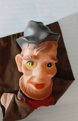 Marionnette Grand Père Au Chapeau Et À Barbe. 30/20/8cm