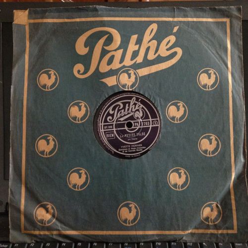 Domino (Louis Ferrari) - La Petite Valse ( Joe Heyne)