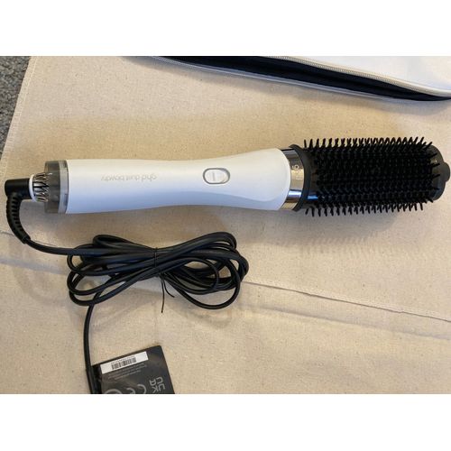 Brosse Soufflante Blanche Ghd Duet Blowdry Dernier Modele 2024