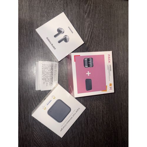 PACK SAMSUNG GALAXY BUDS3 ARGENT + CHARGEUR SANS FIL RAPIDE 15W GRAPHITE