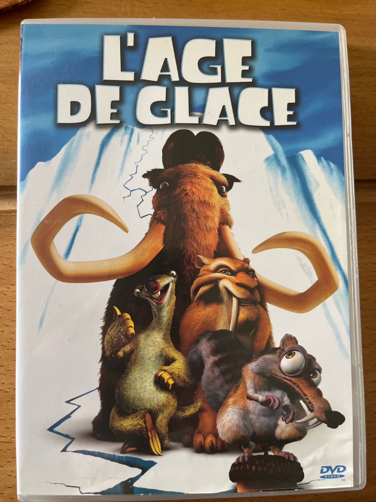 L'Âge de Glace : La folle aventure de Scrat - jeuxvideo.com, image size:1500x2000