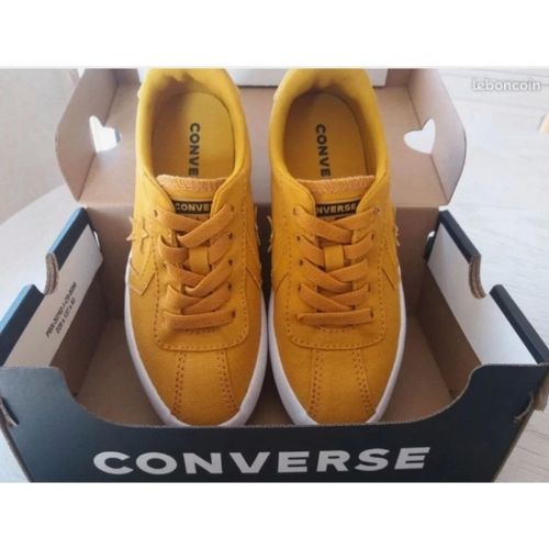Baskets Converse Jaune Moutarde 28