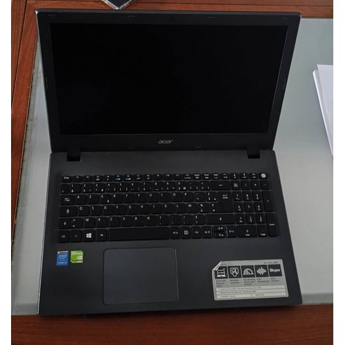 Acer Aspire E5-573G - 15.6" Intel Core i5-4210U - 1.7 Ghz - Ram 4 Go - HDD 1 To
