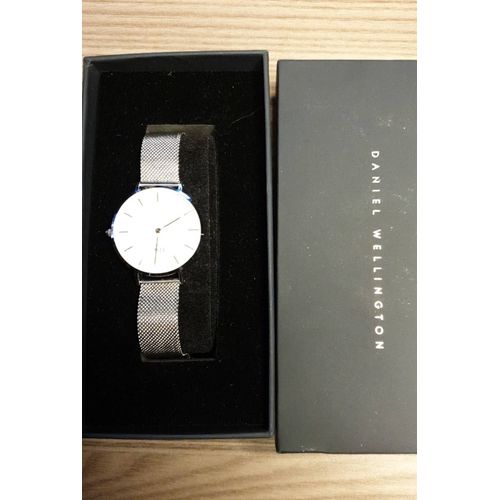 Montre Daniel Wellington Petite Sterling Dw00100164 Maille Milanaise Argenté