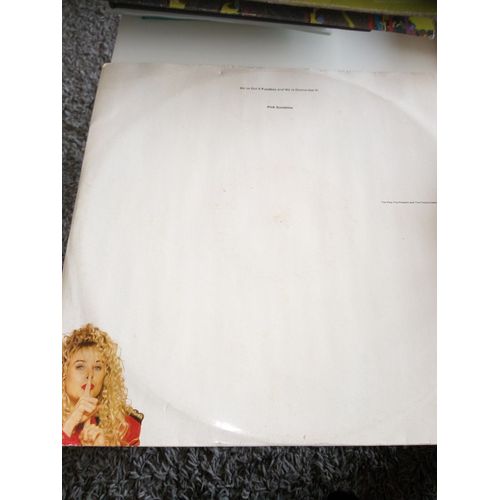 We've Got A Fuzzbox And We 're Gonna Use It