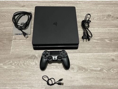 Play 4 + Manette + 3 Jeux Fifa 21, Gta5 Et Nba22