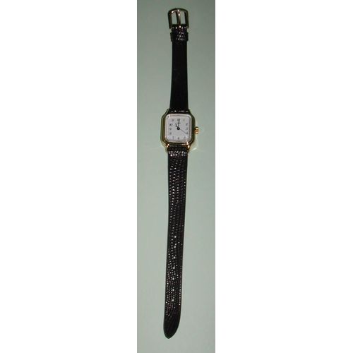 Montre Femme Dorée Q&q Quartz Avec Bracelet Marron